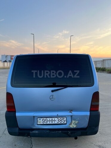 Mercedes Vito 110 D-8