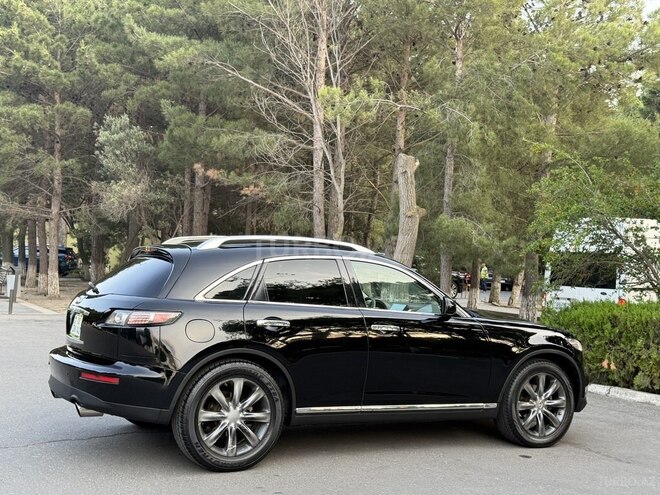 Infiniti FX35-9