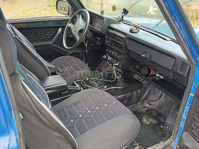 LADA (VAZ) Niva-3
