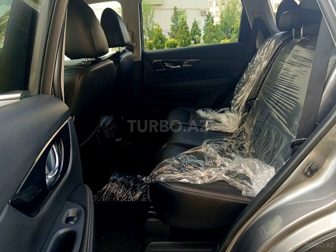 Nissan X-Trail-13