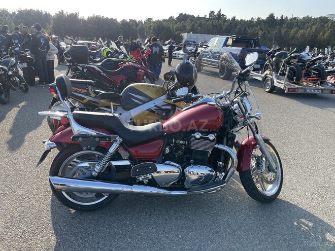Triumph Rocket III R-5