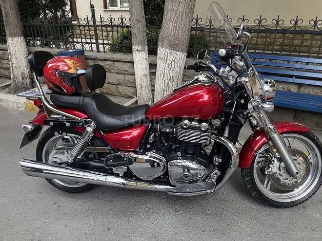 Triumph Rocket III R-8