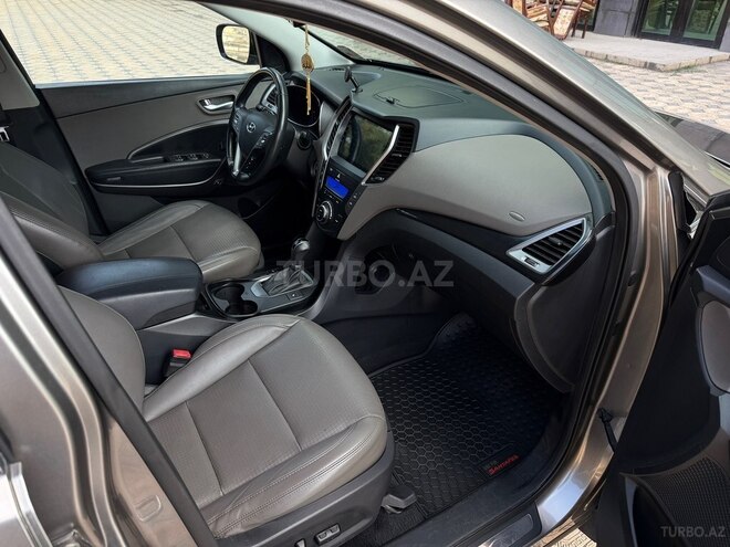 Hyundai Santa Fe-17