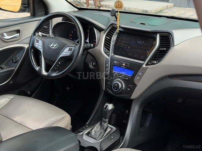 Hyundai Santa Fe-18