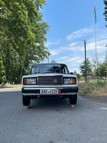 LADA (VAZ) 2107-2