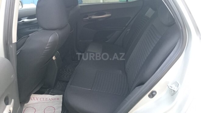 Toyota Auris-10