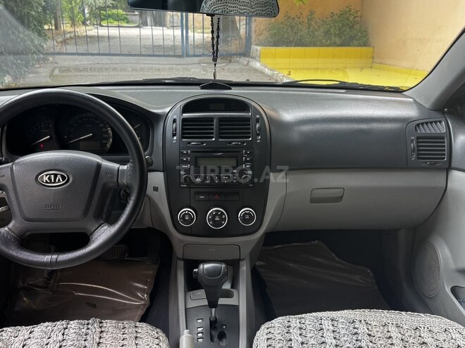 Kia Cerato-7