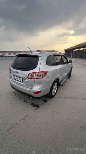 Hyundai Santa Fe-4