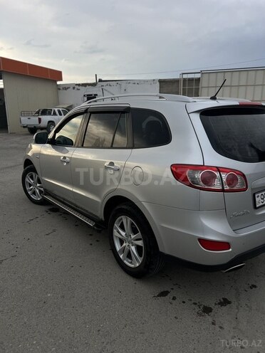 Hyundai Santa Fe-3