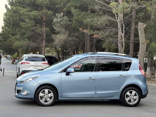 Renault Scenic-4