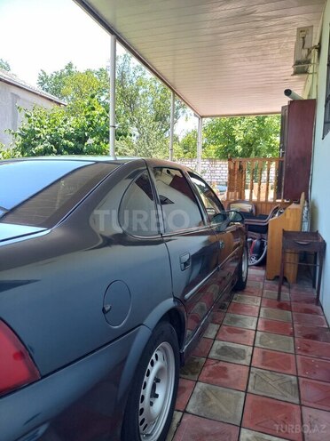 Opel Vectra-5