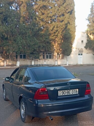 Opel Vectra-12