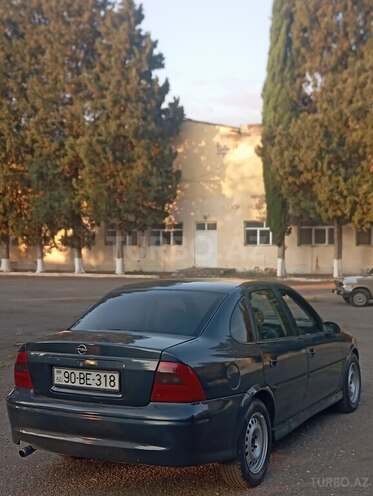 Opel Vectra-14