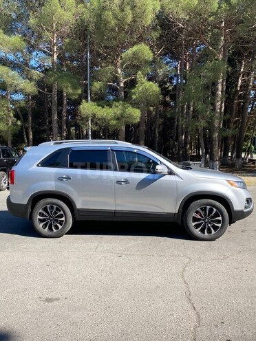Kia Sorento-2