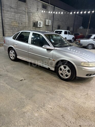 Opel Vectra-2