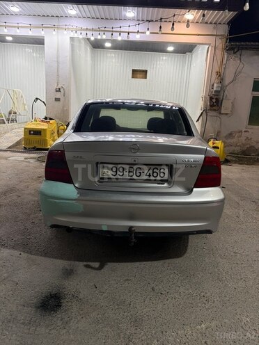 Opel Vectra-5