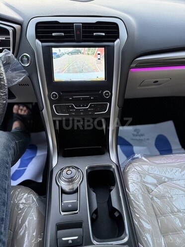 Ford Fusion (North America)-20