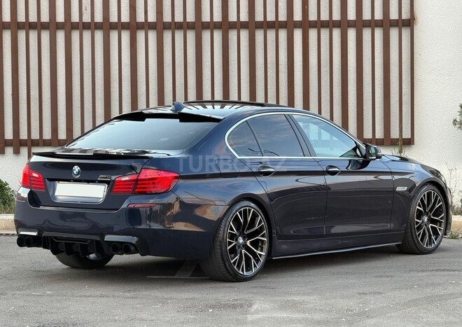 BMW 528-9