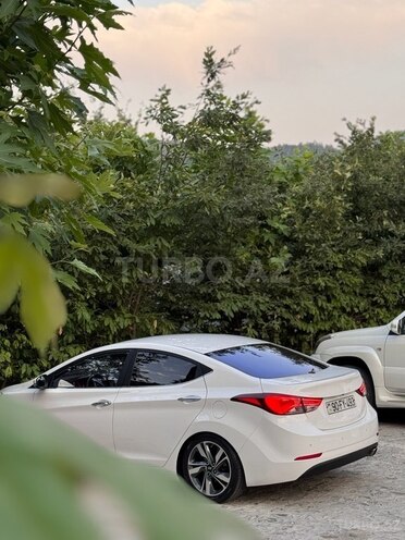 Hyundai Avante-6