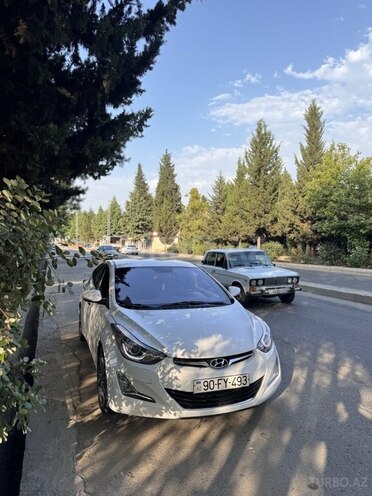 Hyundai Avante-3