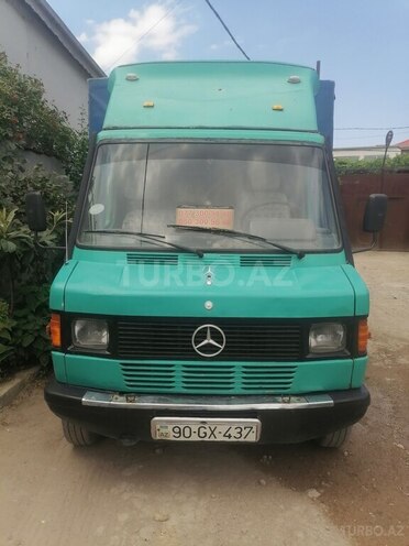 Mercedes 410 D-1