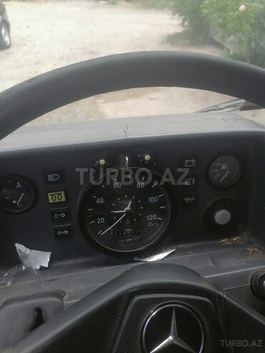 Mercedes 410 D-3