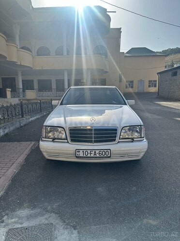 Mercedes S 320-1