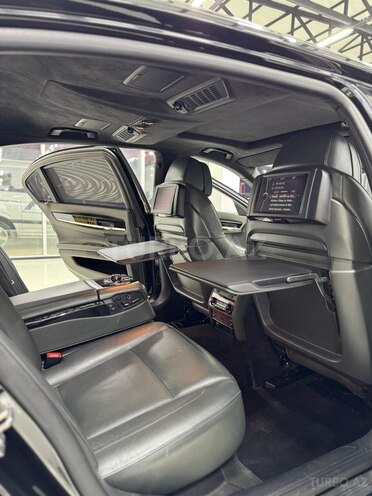 BMW 760-12