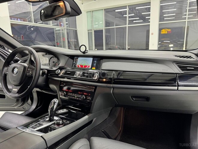 BMW 760-9