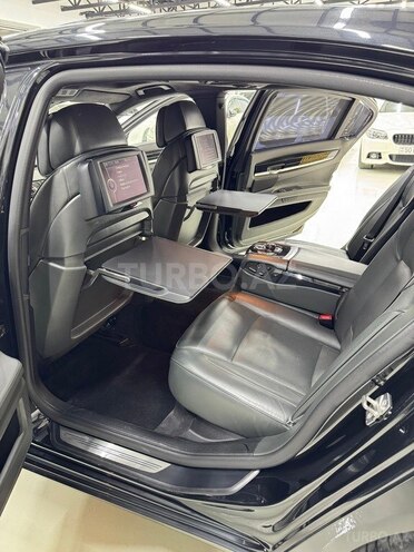 BMW 760-15