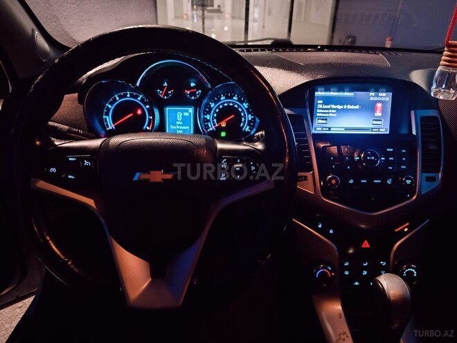 Chevrolet Cruze-5