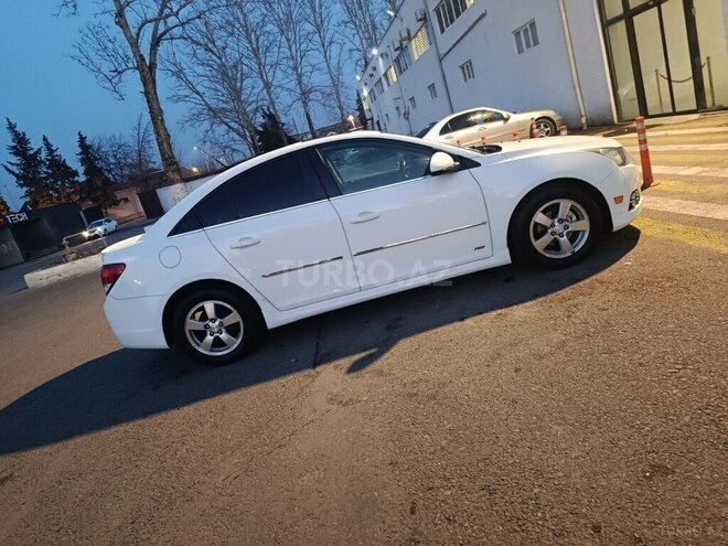 Chevrolet Cruze-11