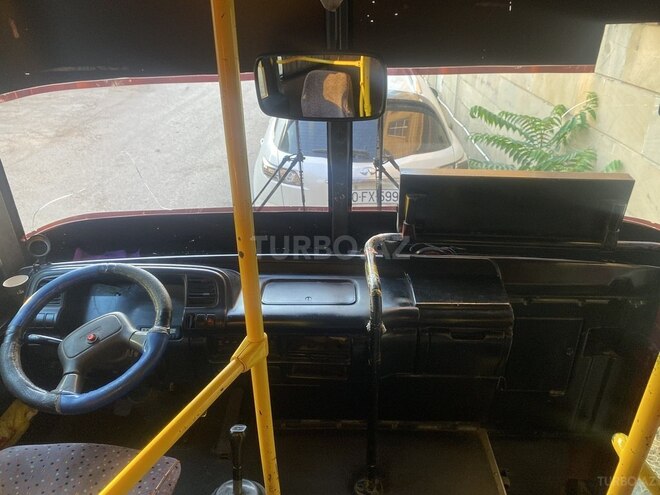 Isuzu Ecobus-6