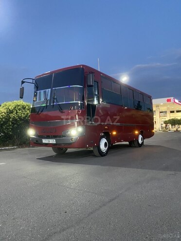 Isuzu Ecobus-1