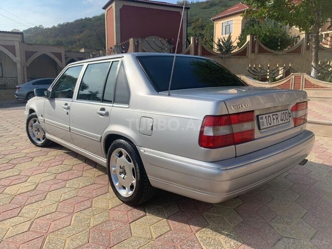Volvo S90-3
