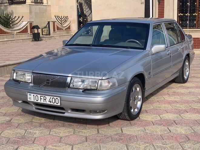 Volvo S90-1