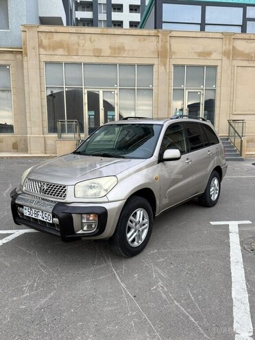 Toyota RAV4-2