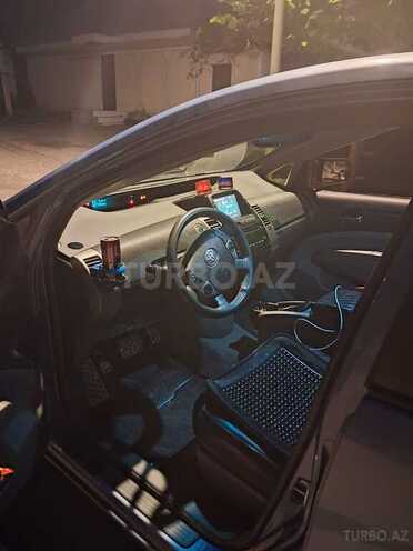 Toyota Prius-7