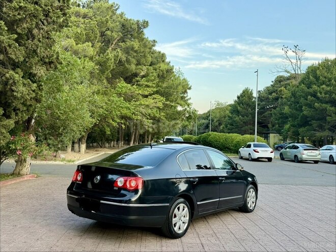 Volkswagen Passat-8