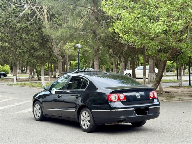 Volkswagen Passat-12