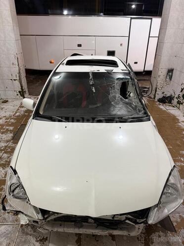 Mitsubishi Lancer-4