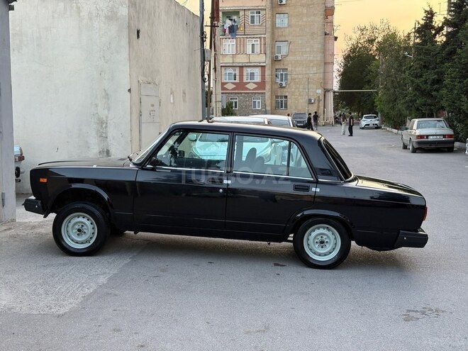LADA (VAZ) 2107-5