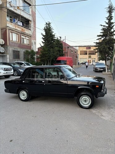 LADA (VAZ) 2107-2