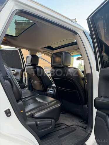 Nissan Pathfinder-12