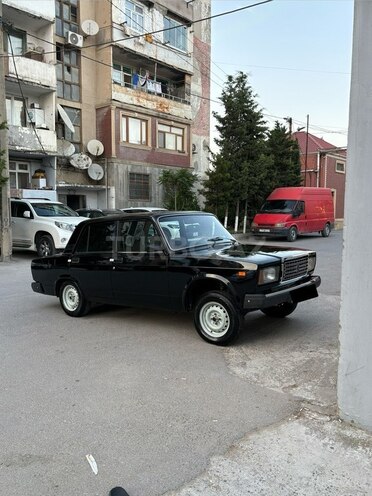 LADA (VAZ) 2107-1