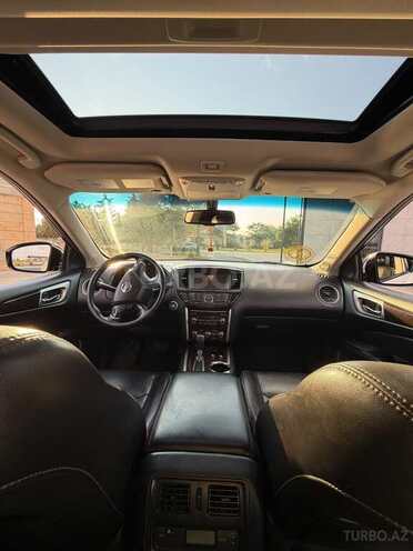 Nissan Pathfinder-13