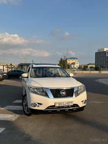 Nissan Pathfinder-1