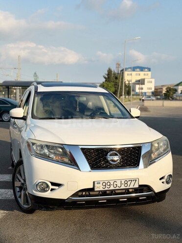 Nissan Pathfinder-2