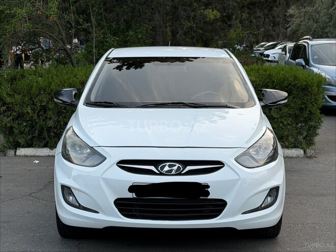 Hyundai Accent-5