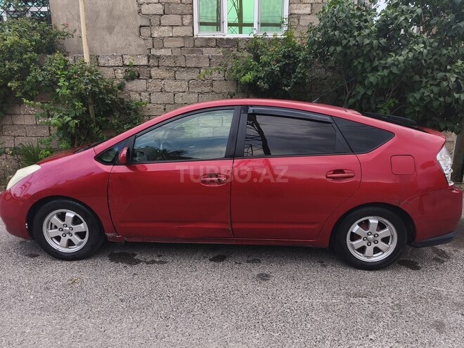 Toyota Prius-3